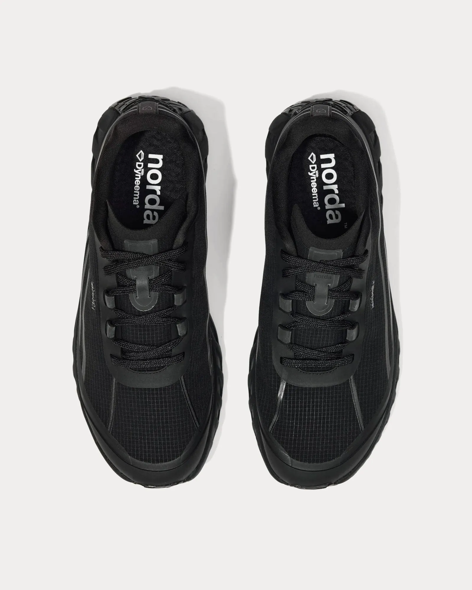 002 W Stealth Black Running Shoes