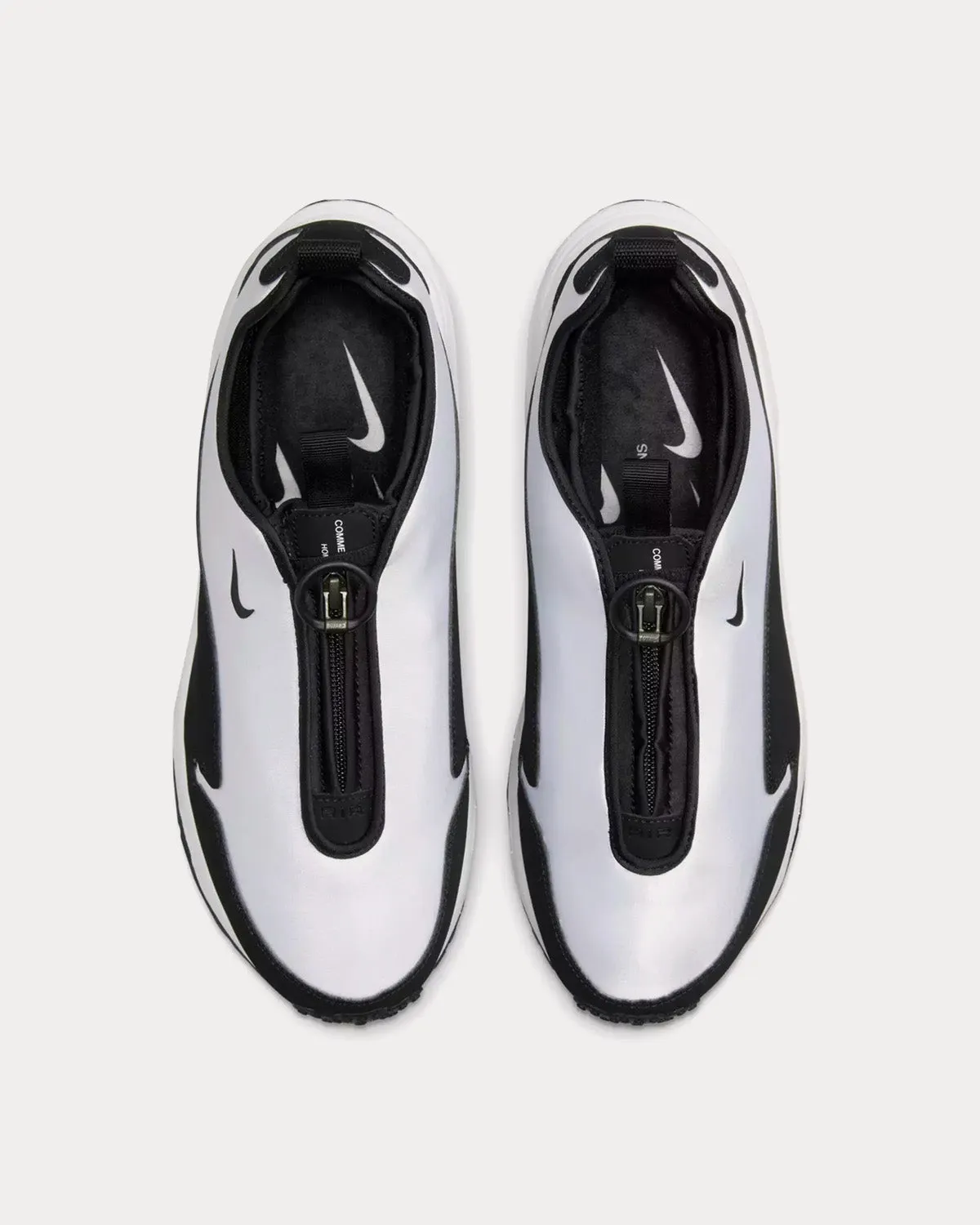 Air Max Sunder Black / White Low Top Sneakers