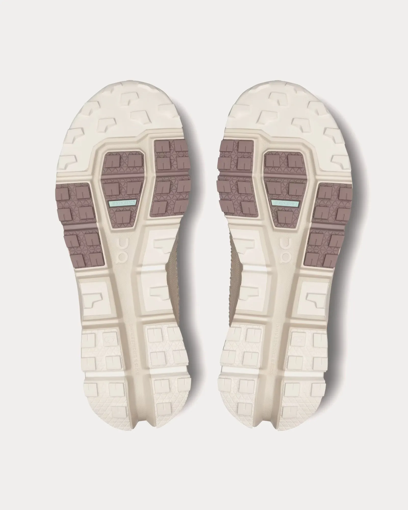 Cloudaway 2 Sand / Ice Running Shoes